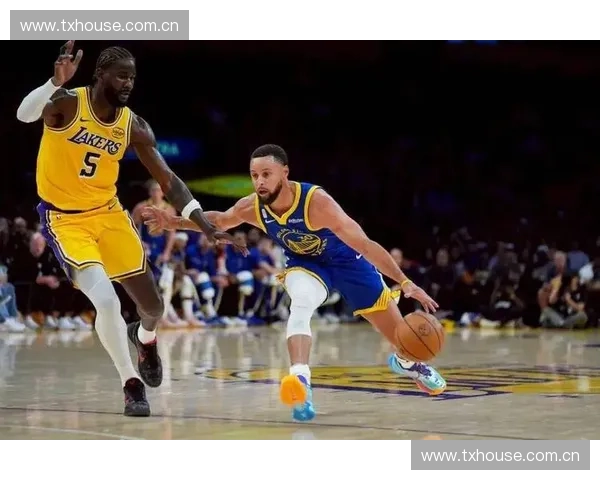 东契奇轰下三双独行侠险胜勇士库里空砍四十三分 东契奇轰下三双独行侠险胜勇士库里空砍四十三分